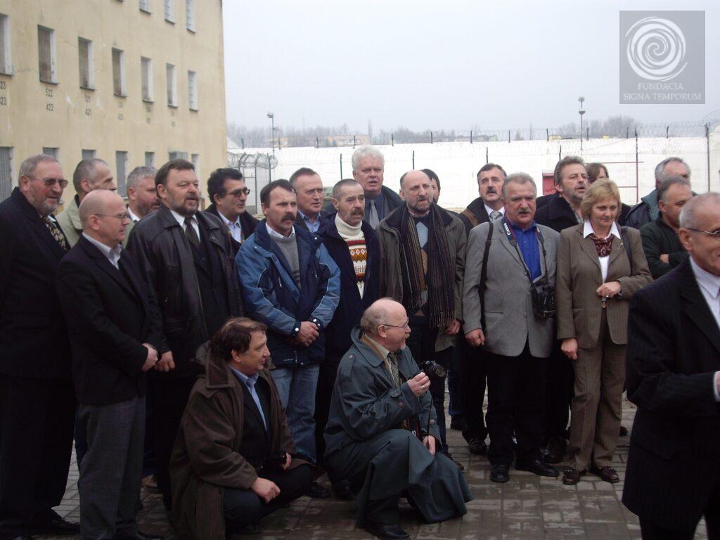 6 Tylu nas jeszcze bylo w 2006r